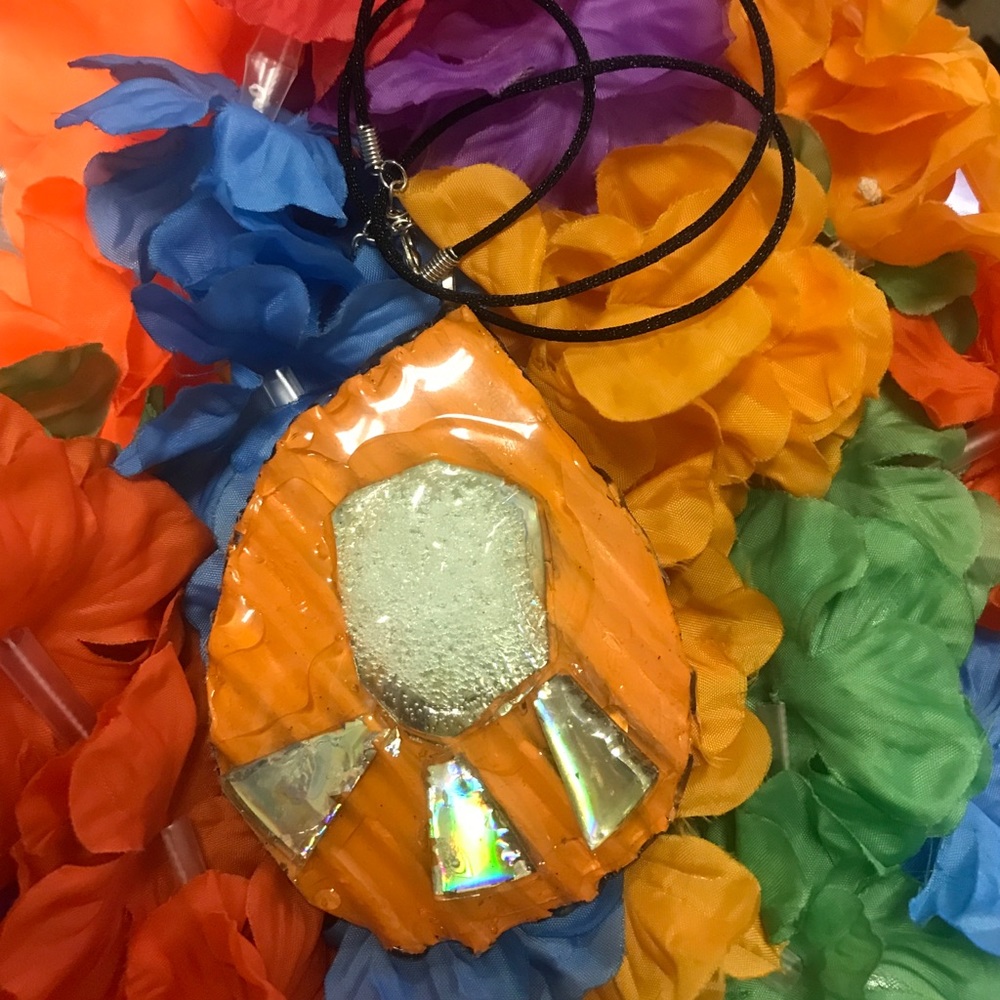 🧡🤍Necklace🤍🧡